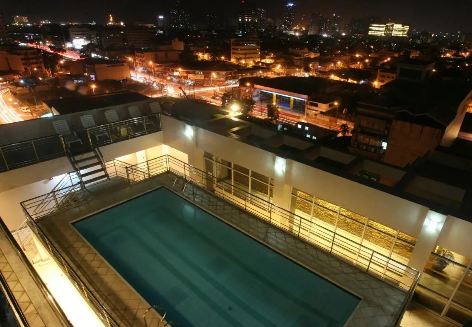 Herald Suites Solana