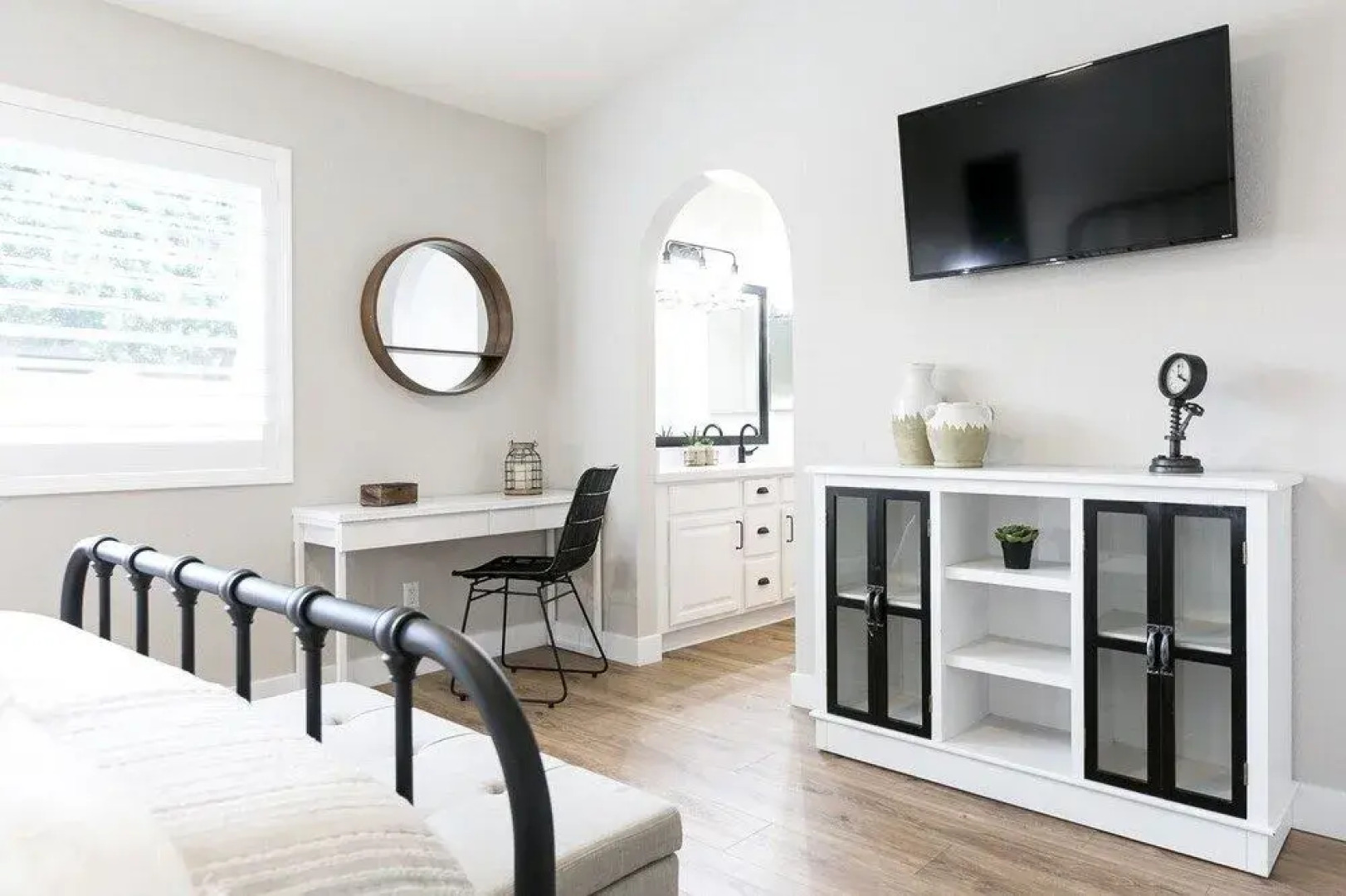 Gilbert Harwell 4 Bedroom Home by RedAwning