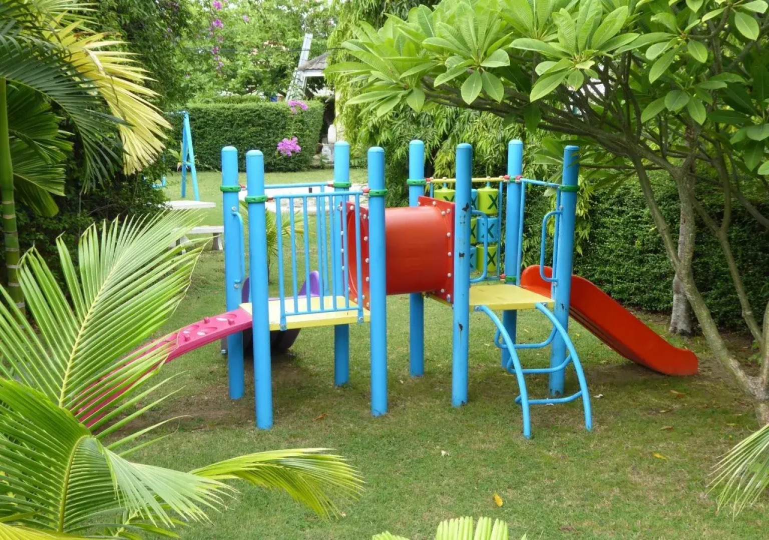 The Royal Tropical Beach at VIP Chain Resort