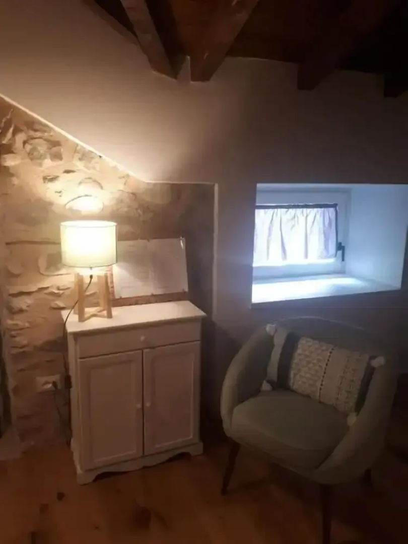 Mimma's - Welcoming Stone and Wood Loft, Near the sea and the Mountain