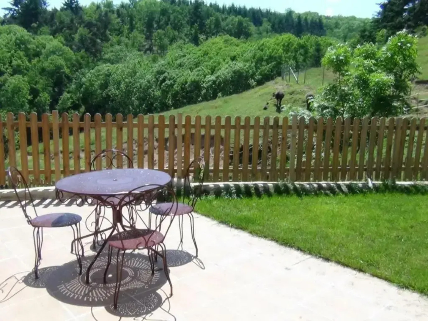 Gîte Saint-André-d'Apchon, 1 pièce, 2 personnes - FR-1-496-23