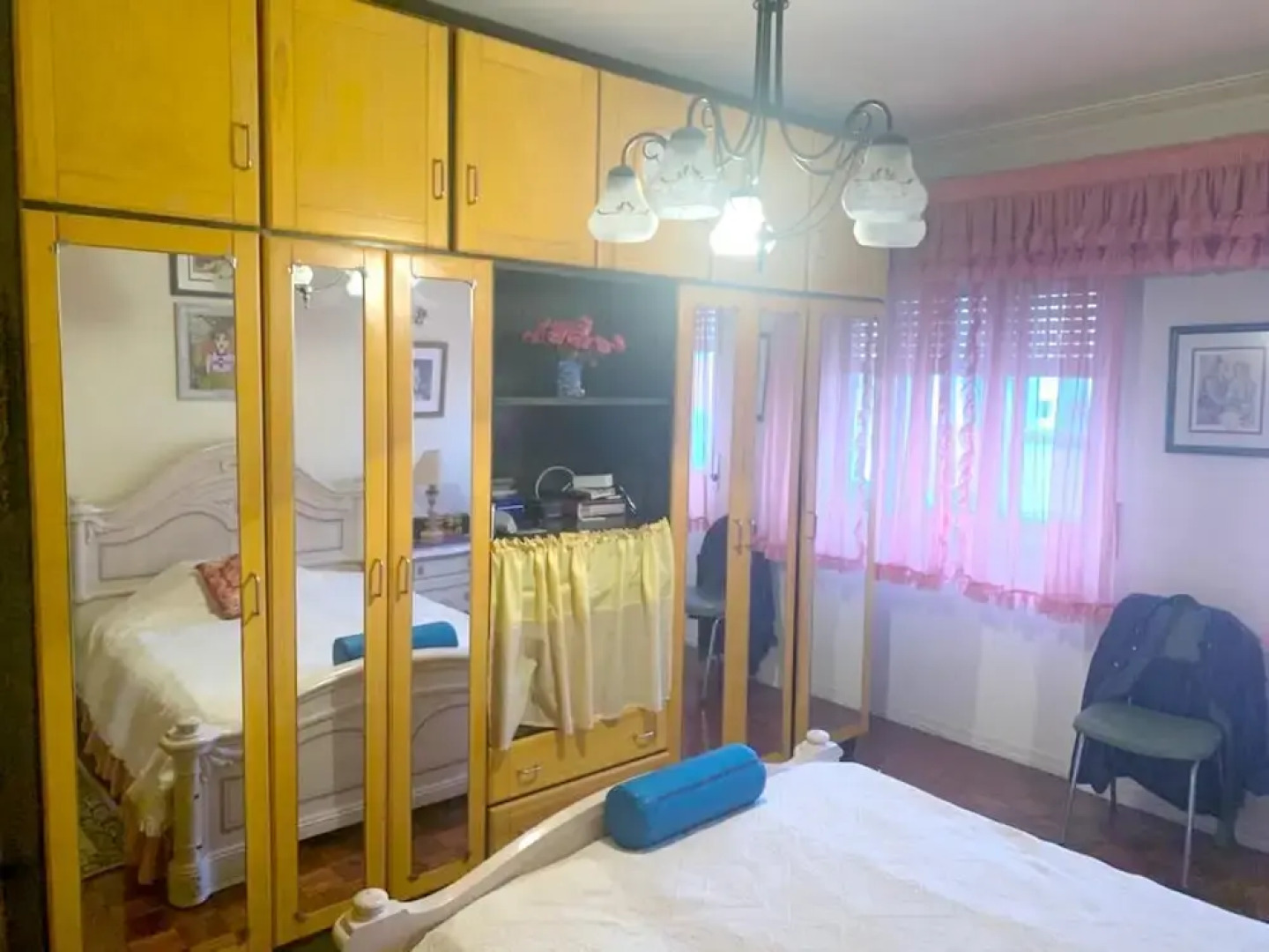 Apartment With 3 Bedrooms in Amadora