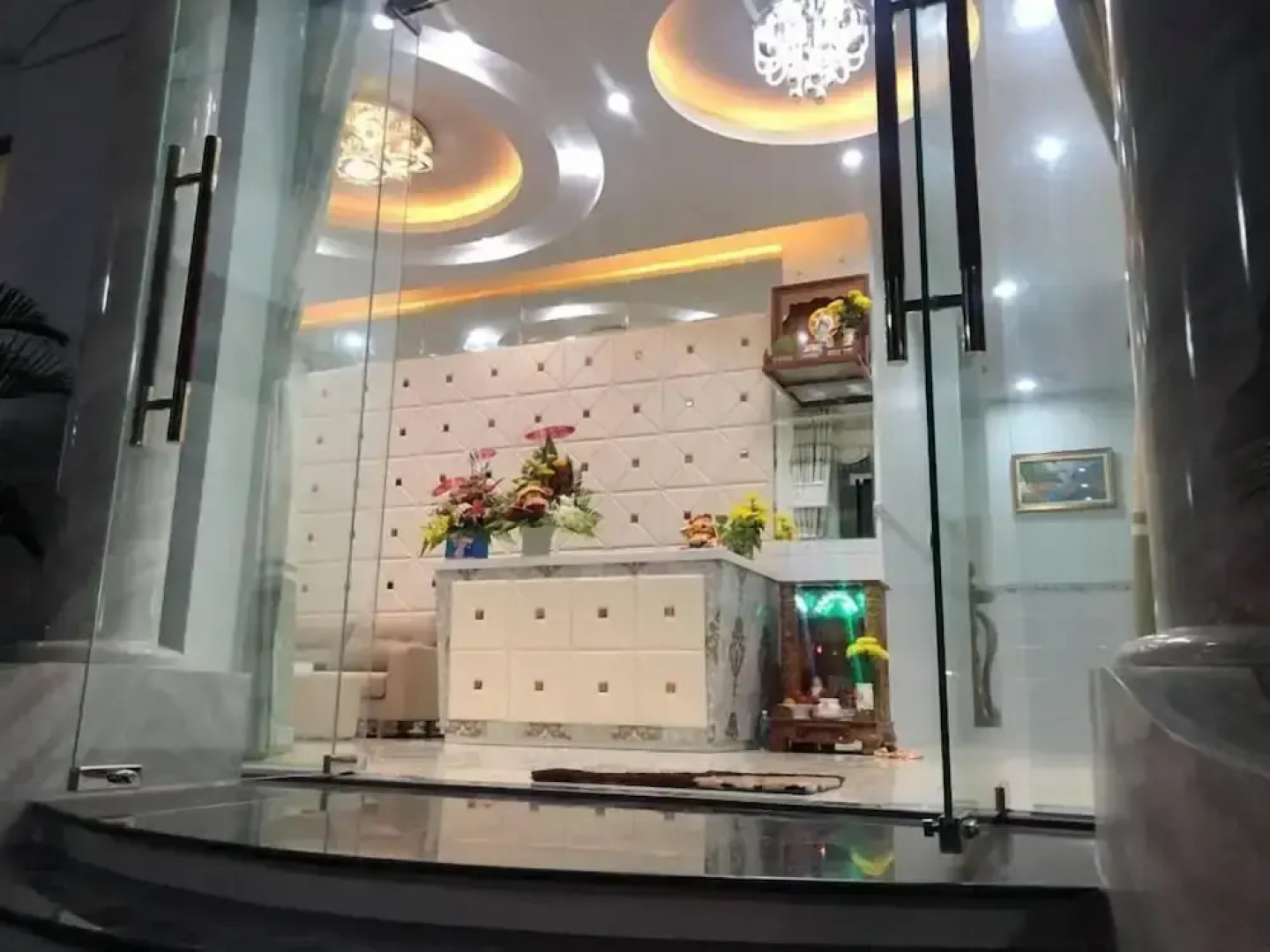 Khách Sạn Bảy Tâm - Khách Sạn Gần Dinh Thầy Thím