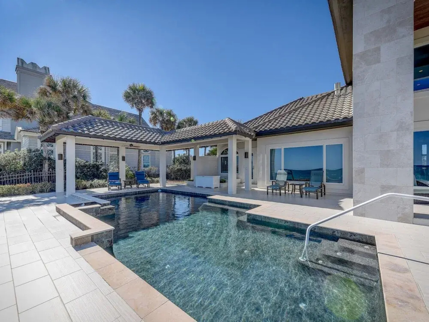 Paradise Palms by Vtrips