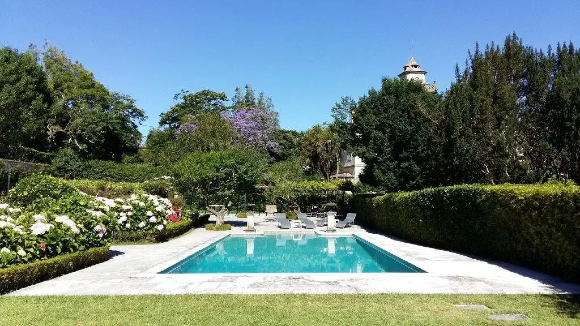 The Romantic Suites & Garden Guest House - Adults Only