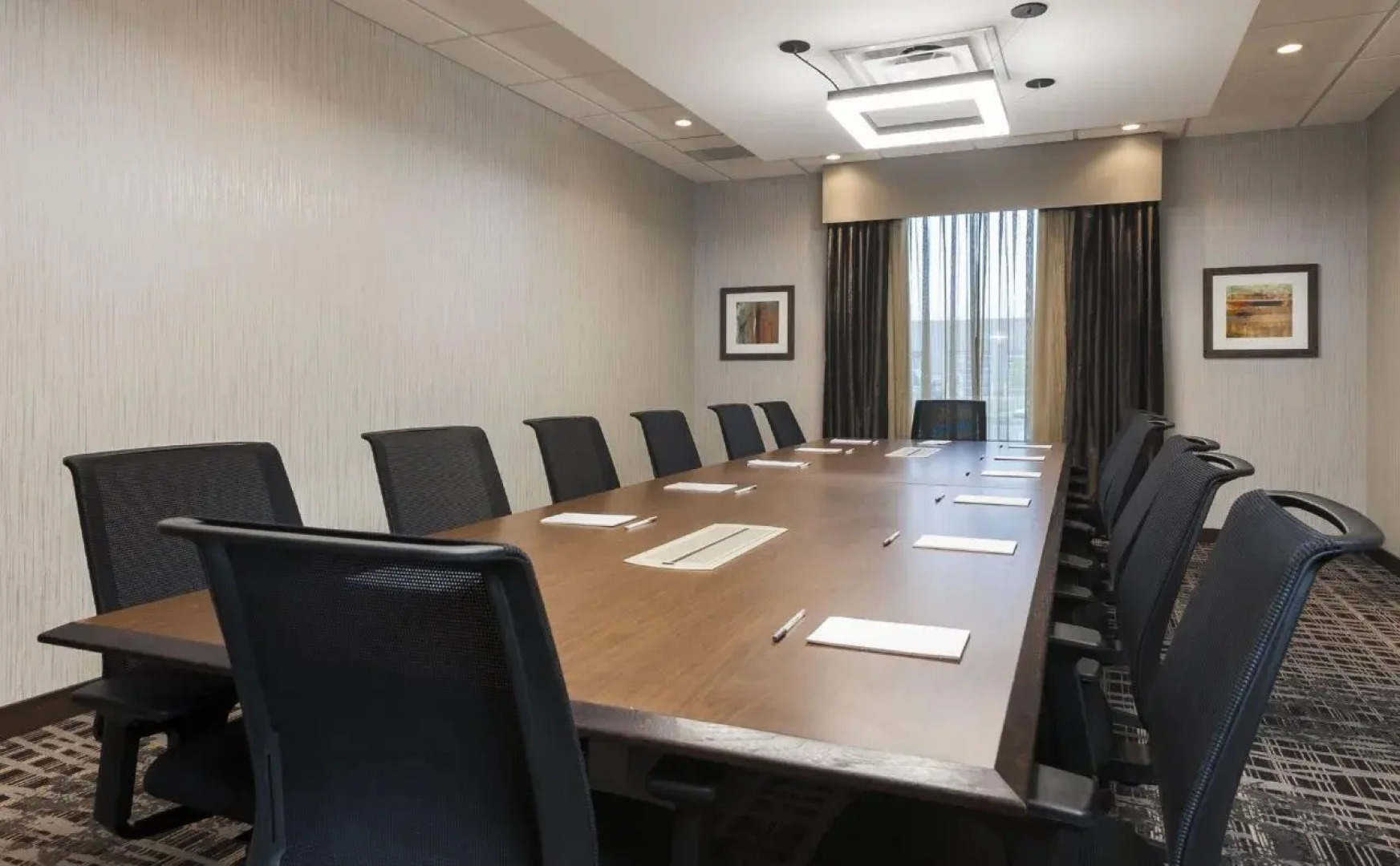 Hampton Inn & Suites by Hilton, Airdrie, AB, Canada