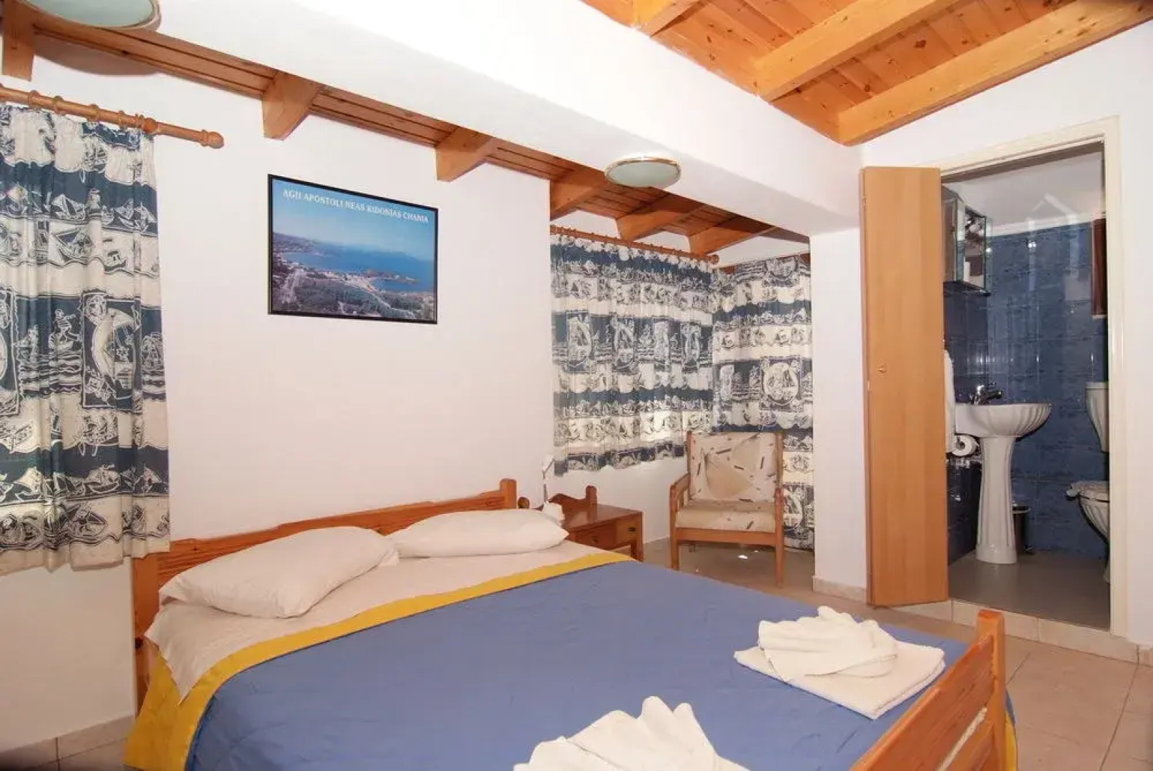 Karavanos Apartments