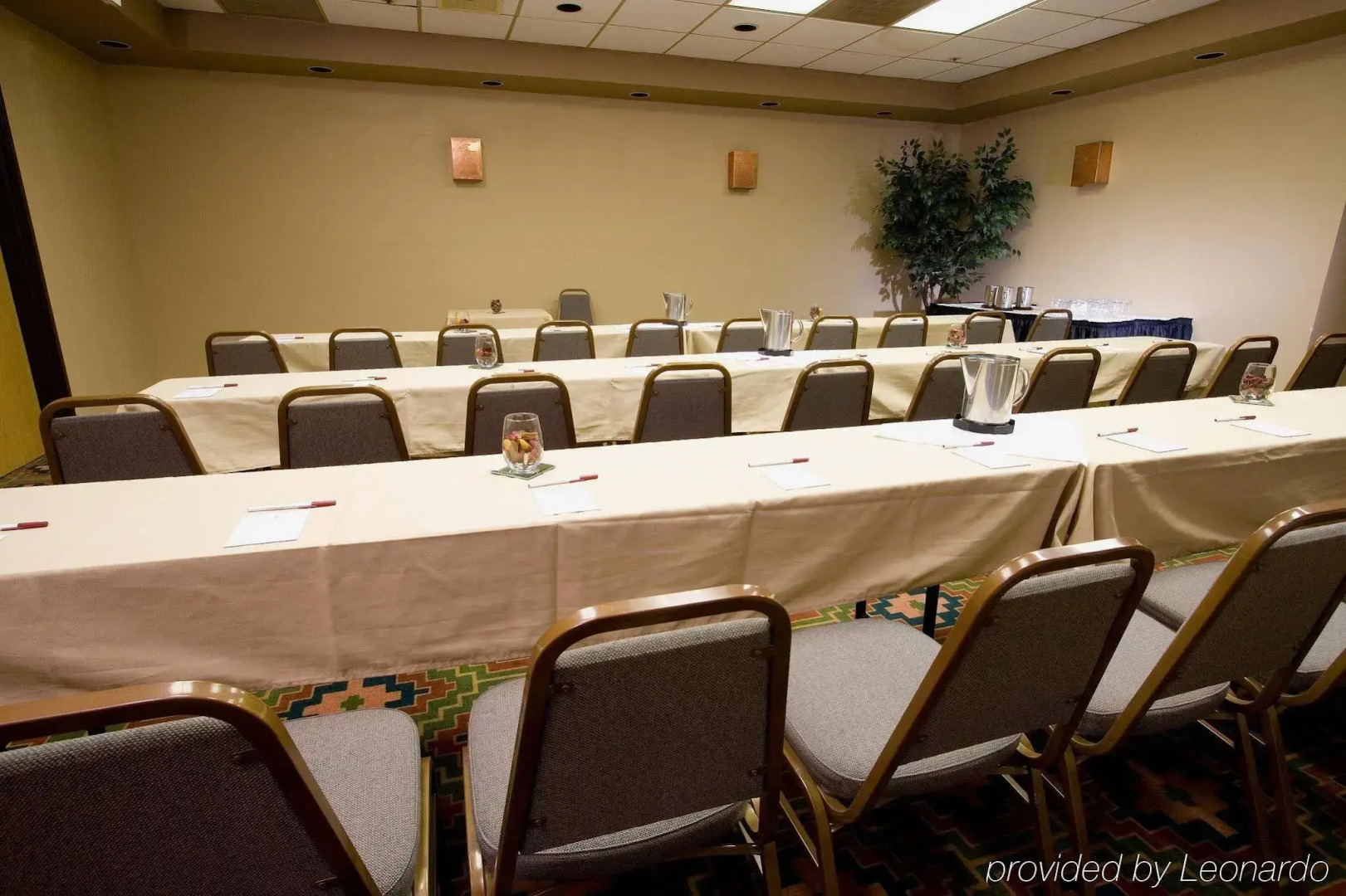 Best Western Plus Scottsdale Thunderbird Suites