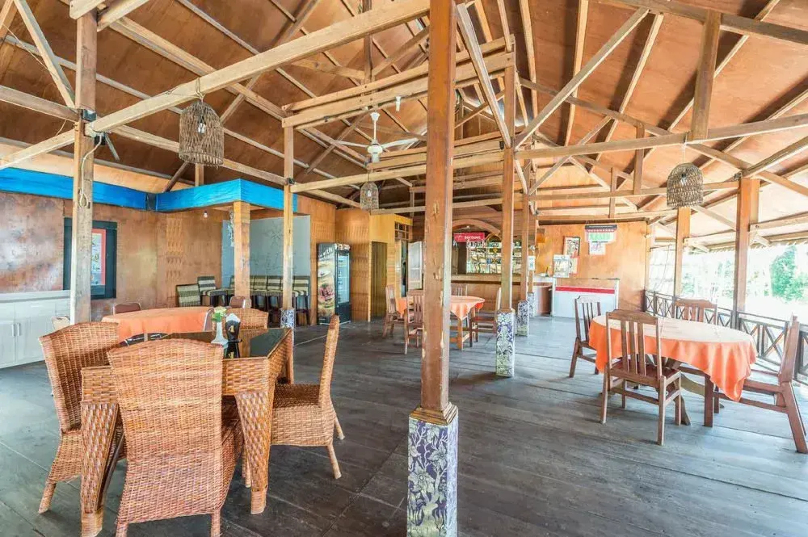 Airy Ulujadi Malonda 76 Palu