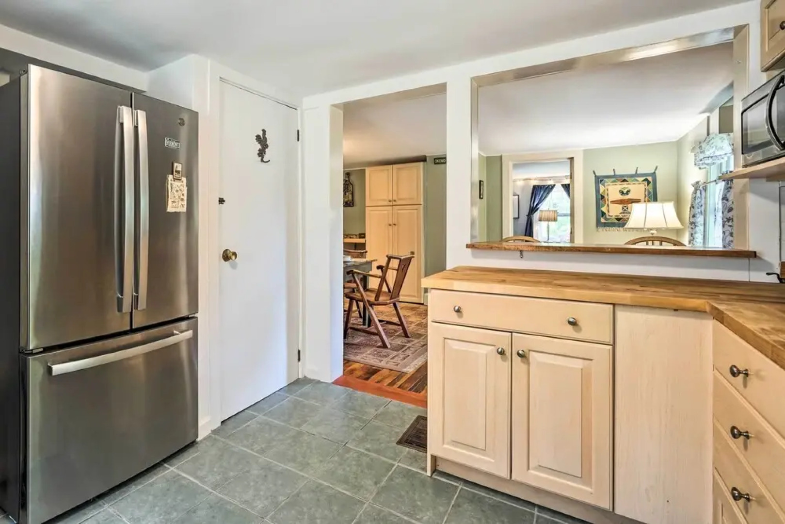 Londonderry Retreat ~ 3 Mi to Lowell Lake!