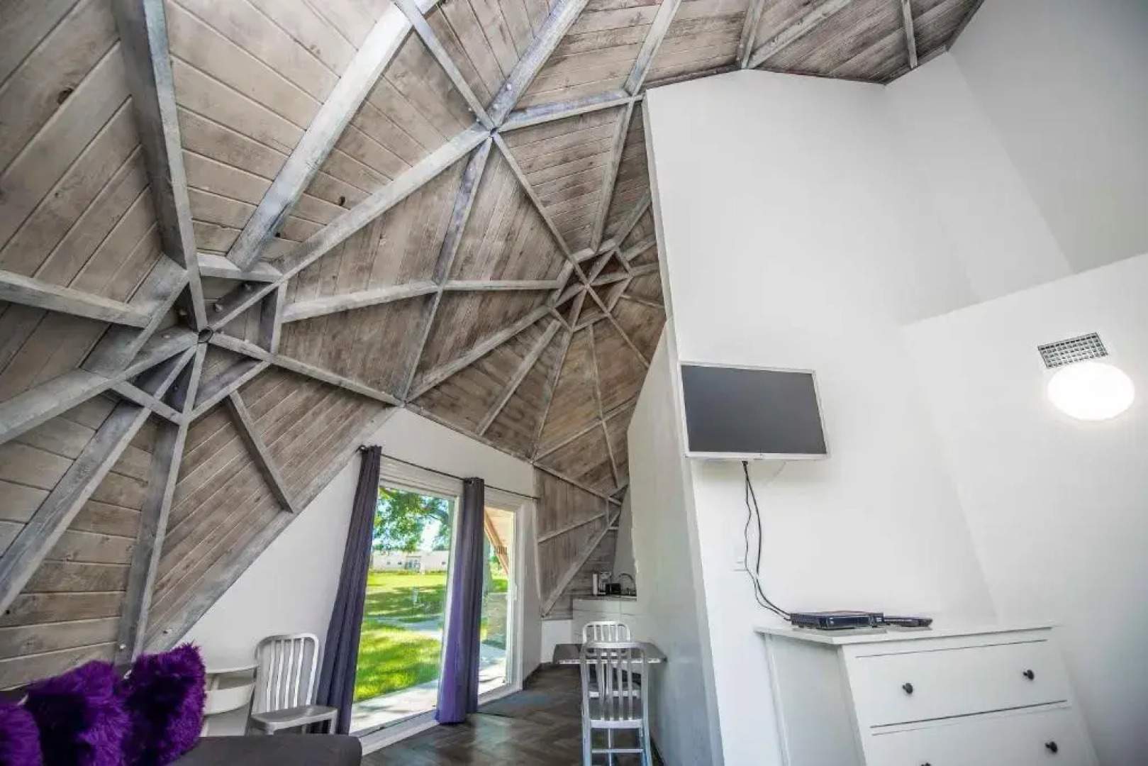 Studio 02 - Lake Sumner