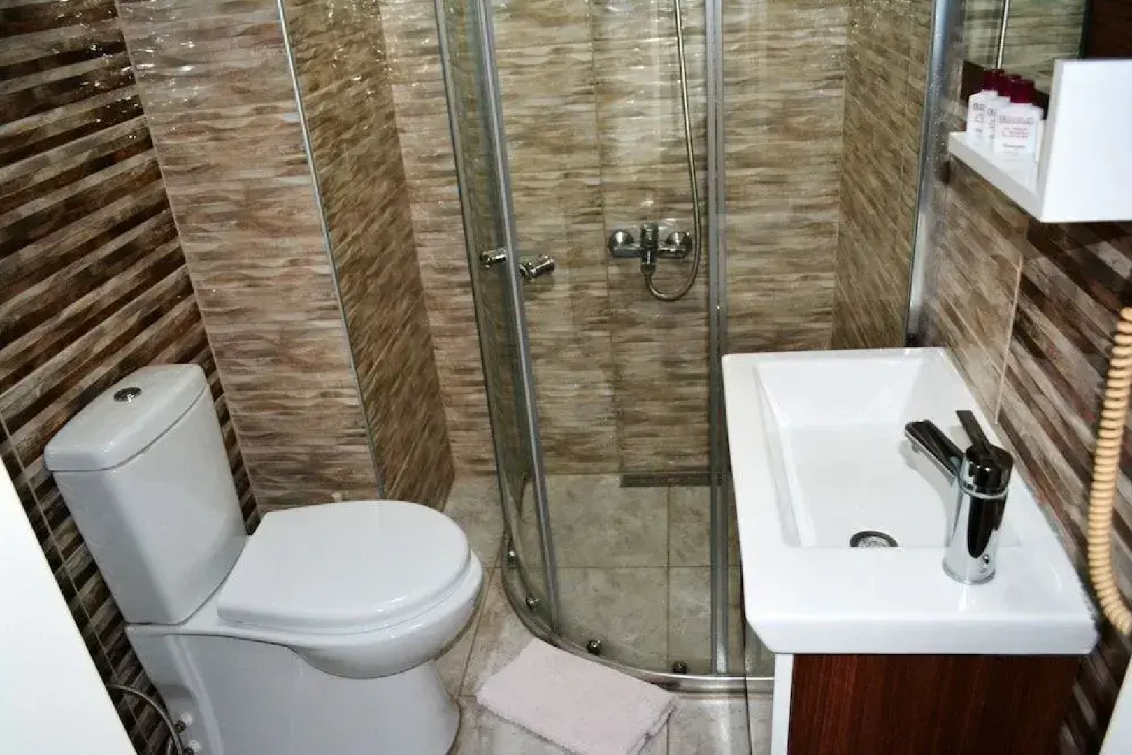 Bormali Hotel
