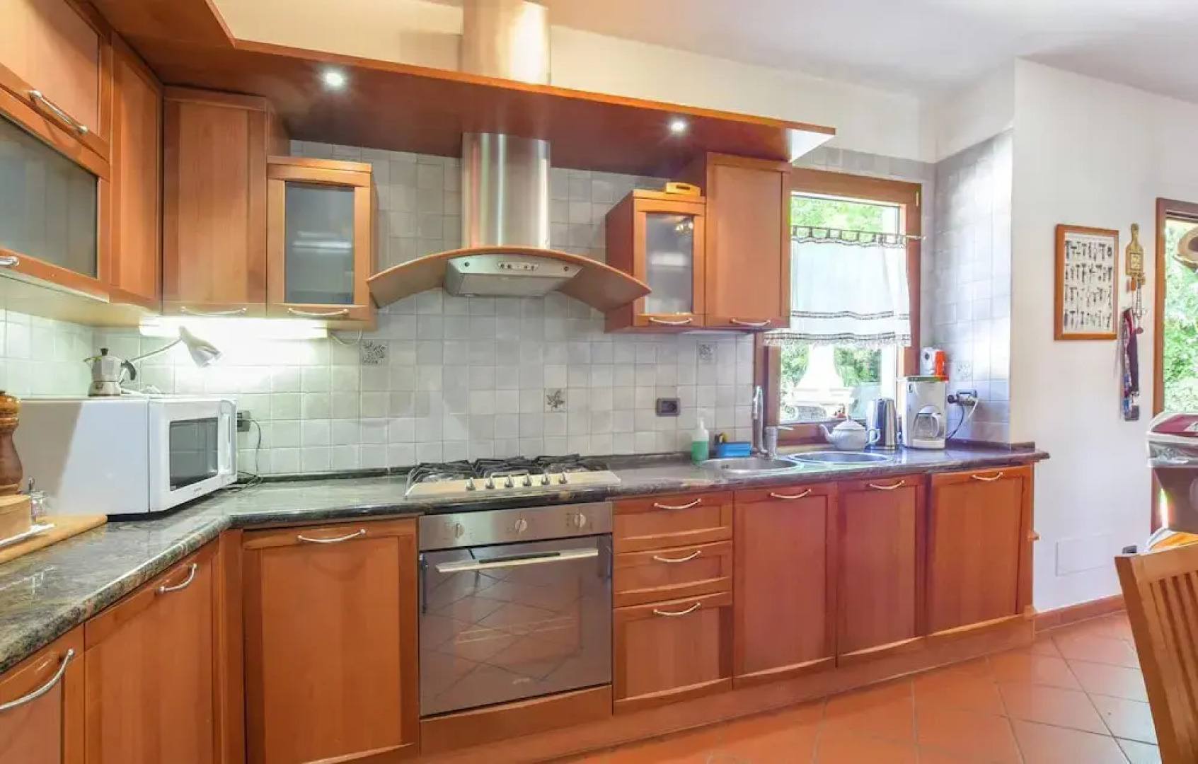 Stunning Home in Caprino Veronese With Wifi and 4 Bedrooms