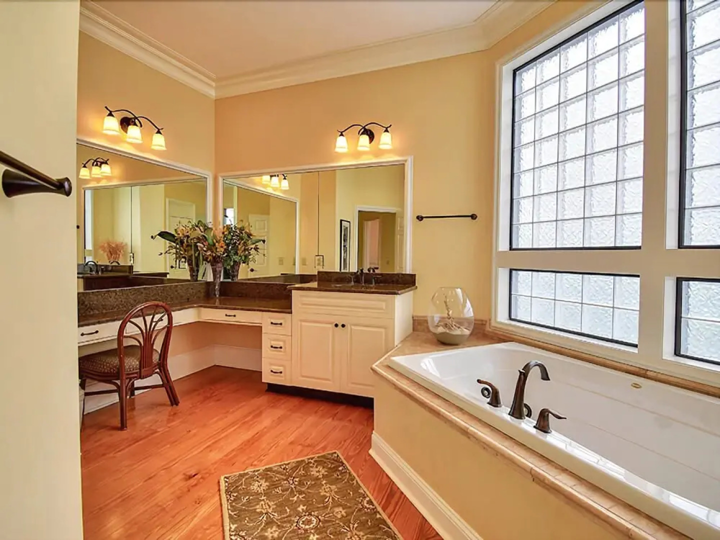 120 We Shell Sea 8 Br Home by RedAwning