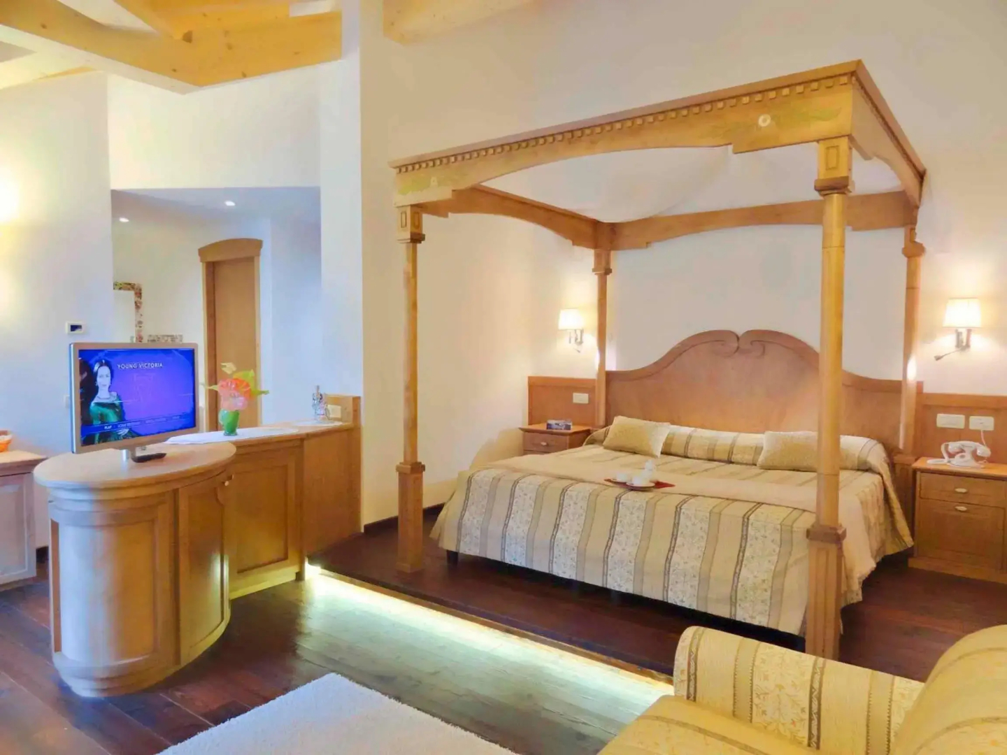 Alle Dolomiti Boutique Lake Hotel