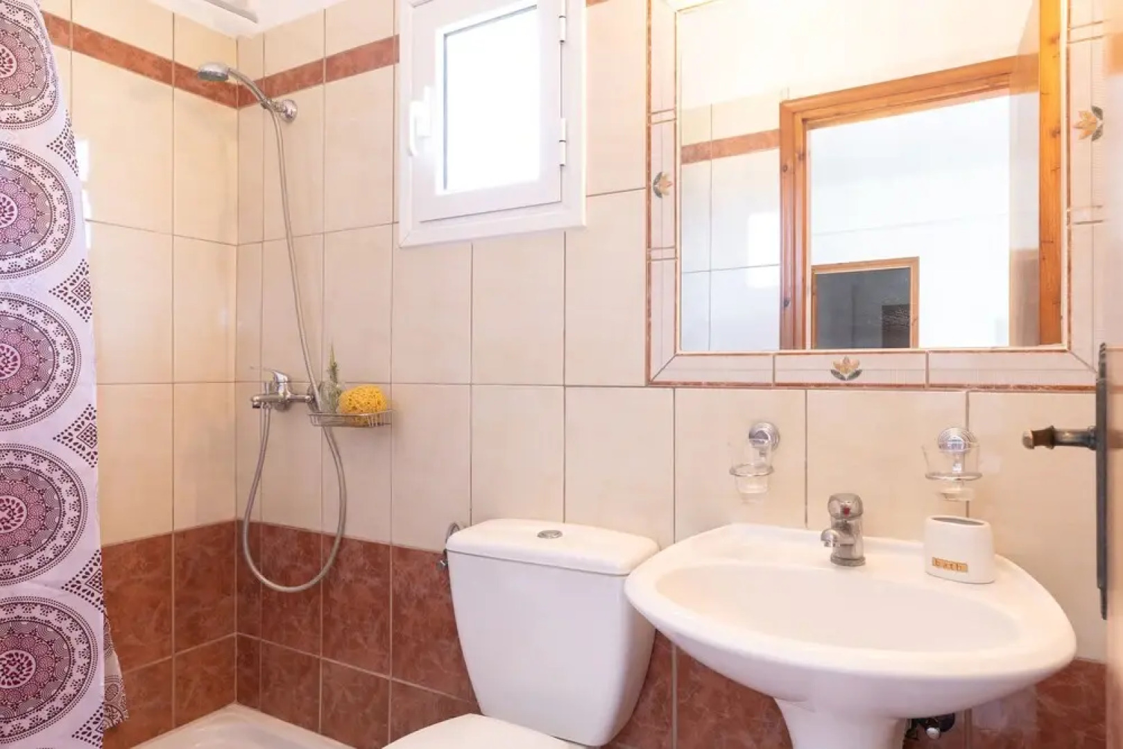 Dora Pool Studios by Konnect