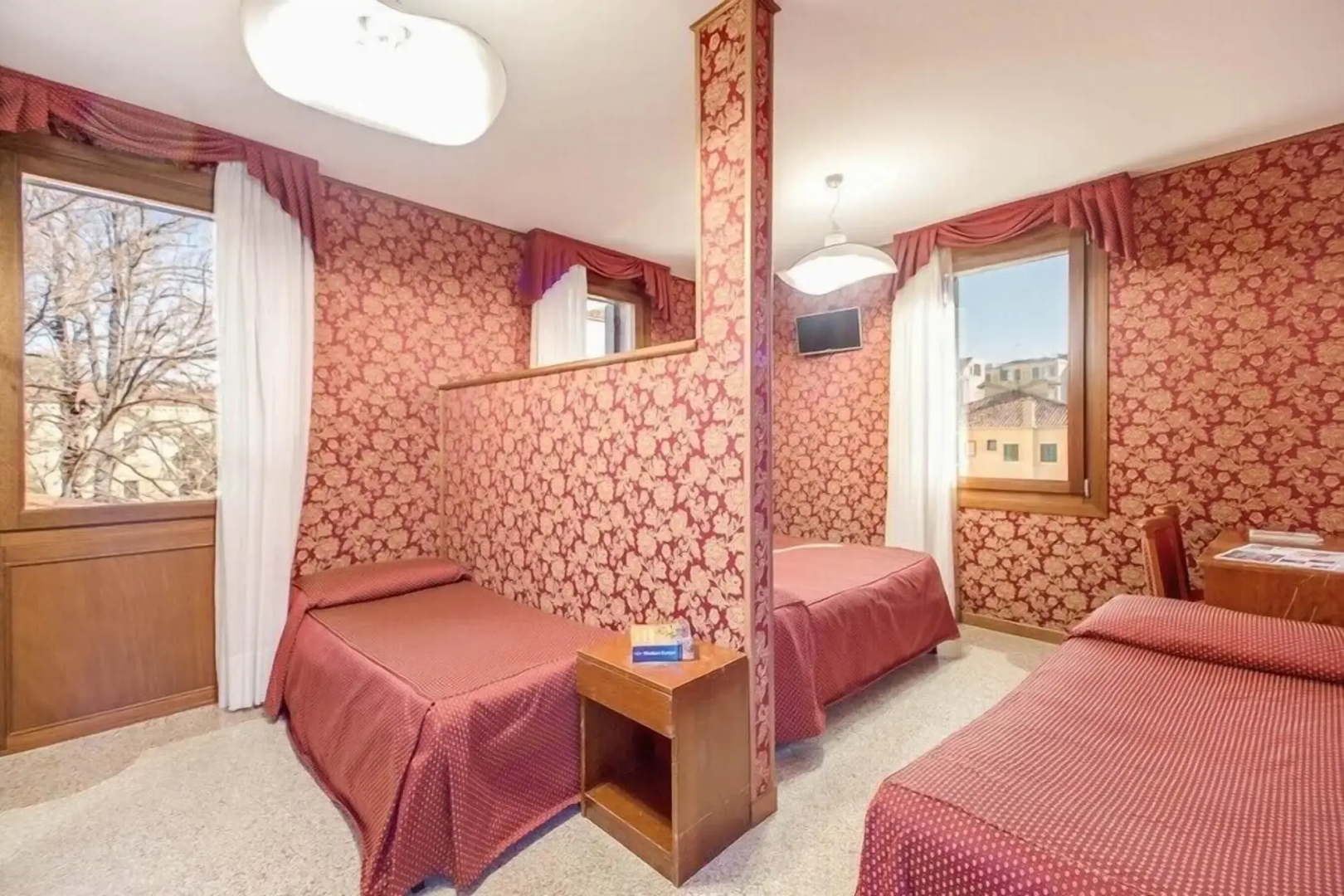 Hotel Atlantide