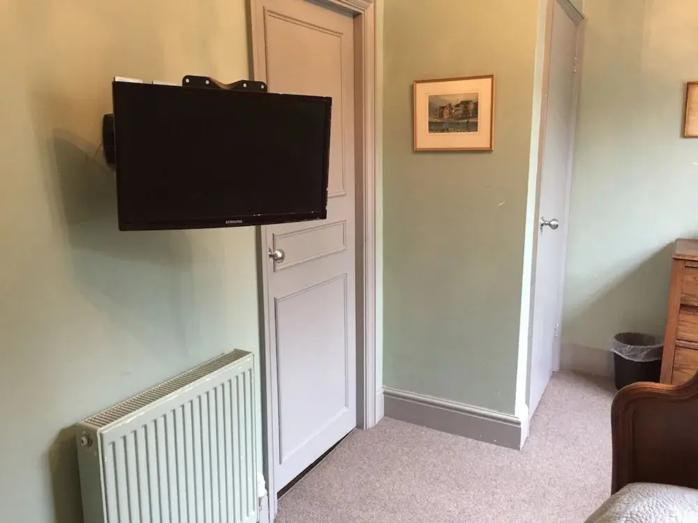 The Leicester Arms Hotel