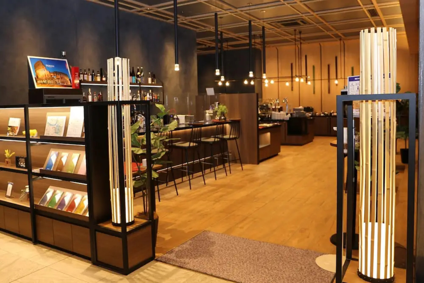 Отель Keihan Tenmabashi Ekimae