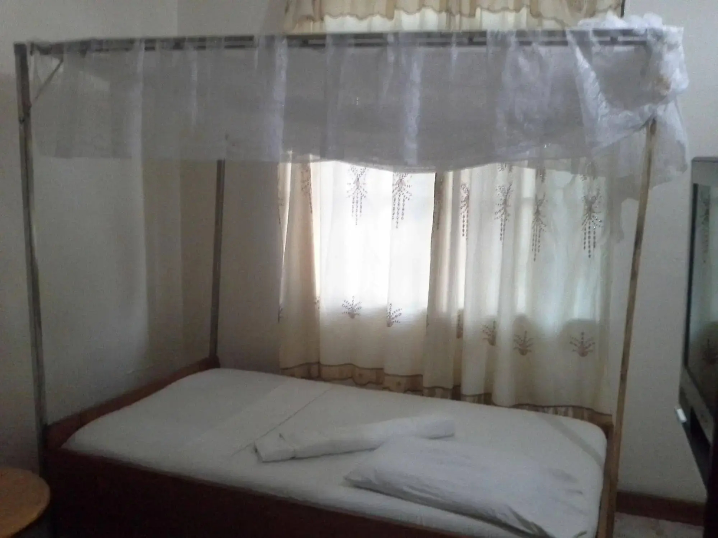 Fine Travellers Hotel