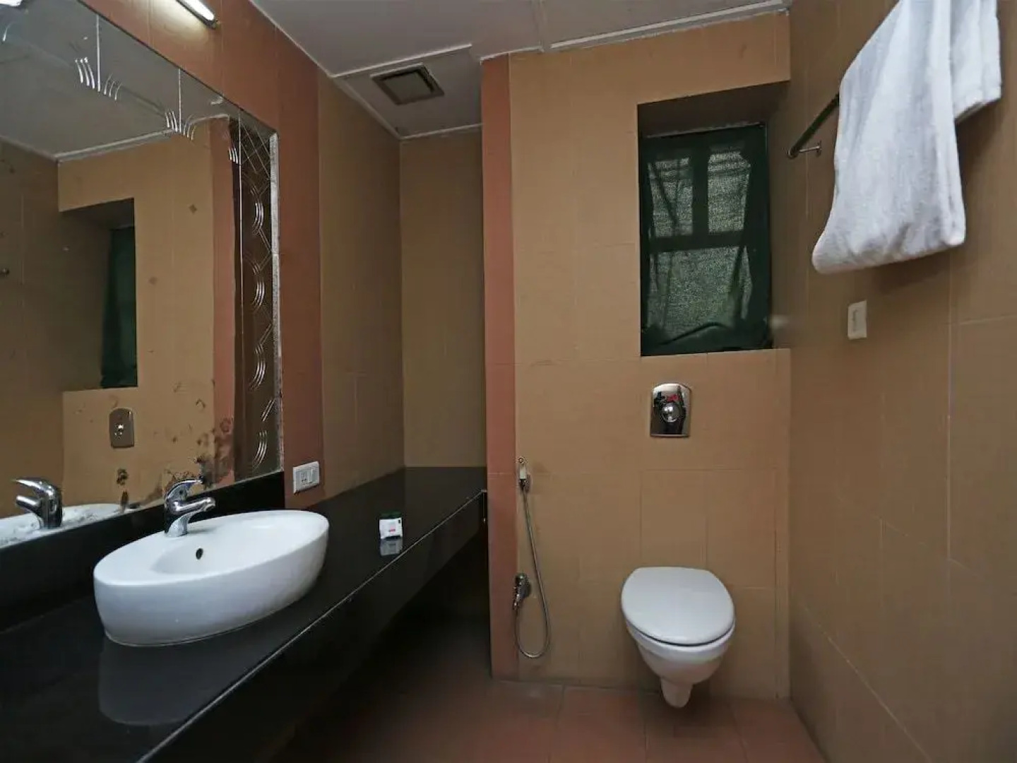 OYO 24855 Ambassador Hotel