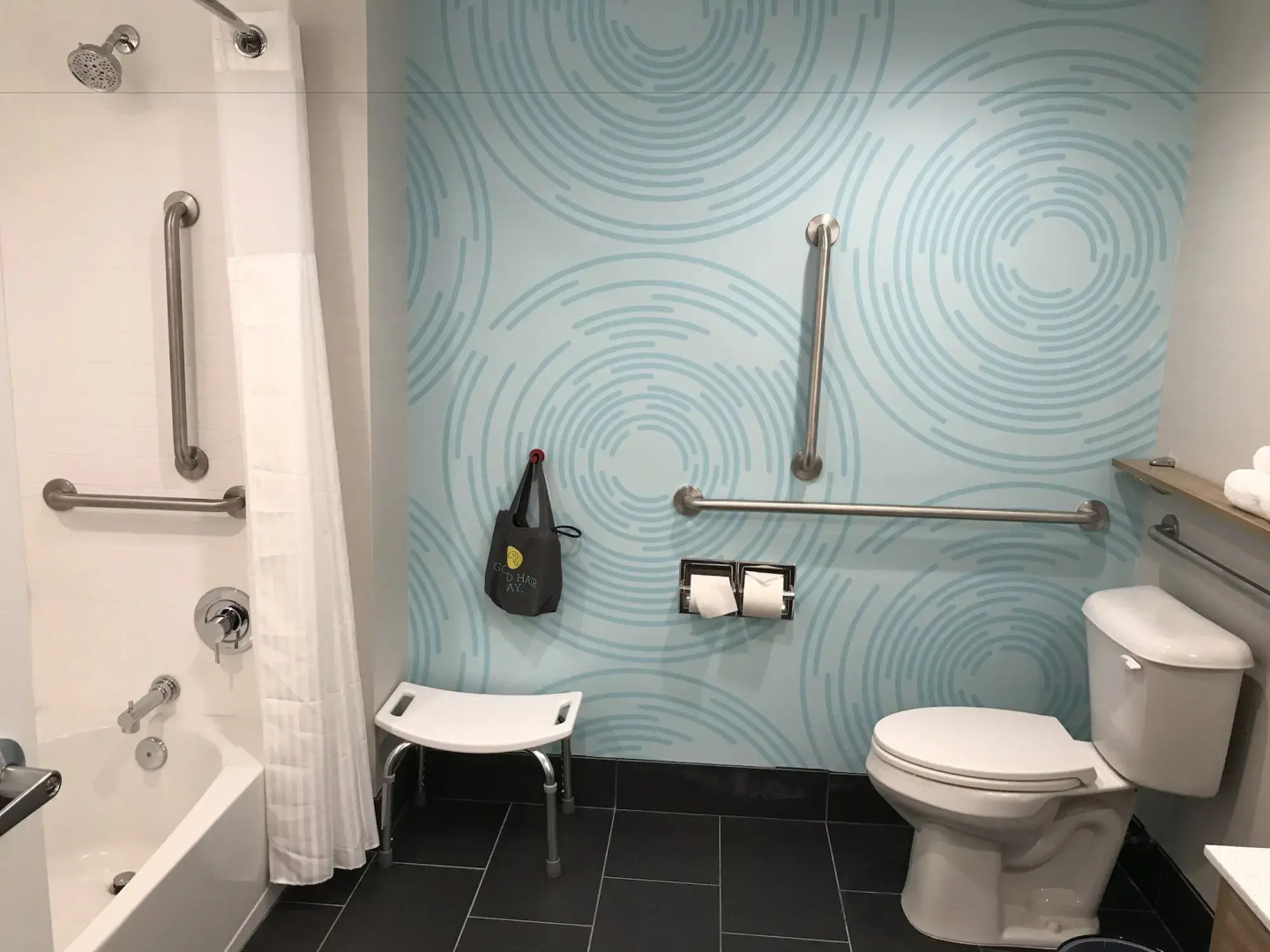 Tru by Hilton Farmville