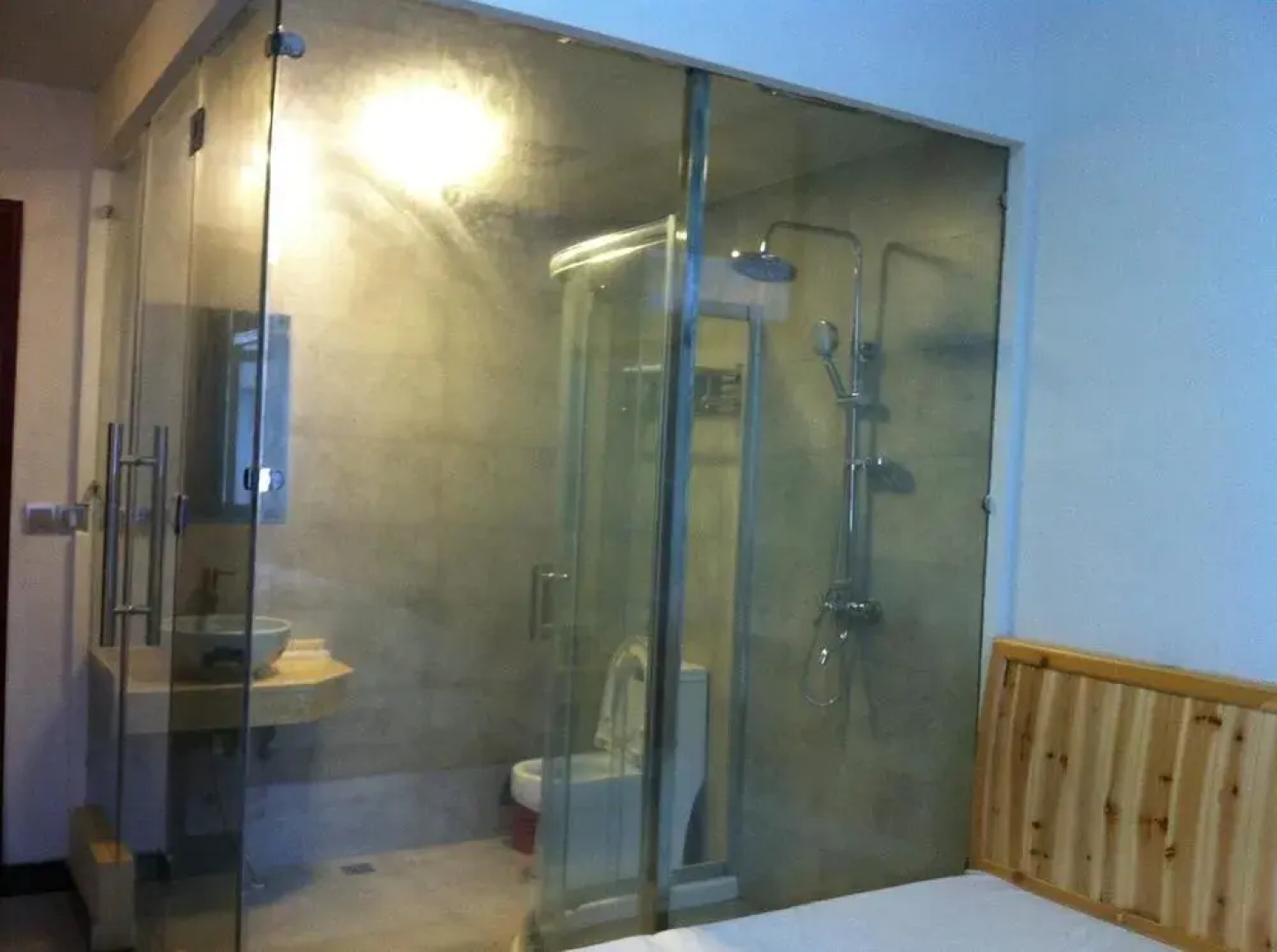 Hongcun Guanchuanyilou Hotel