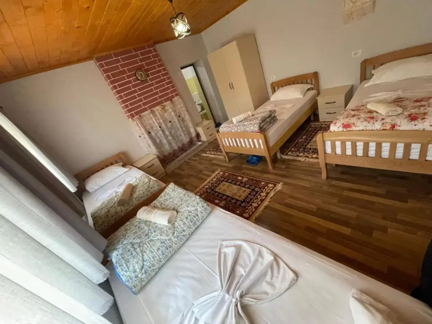 Guesthouse "Gjin Thana"