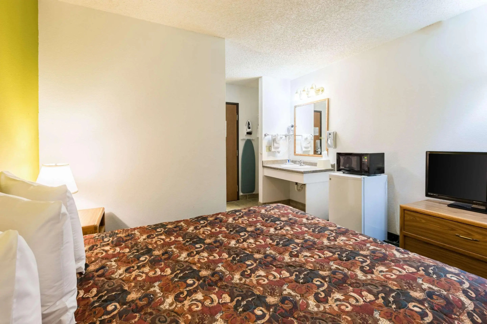 Super 8 by Wyndham Grand Island South