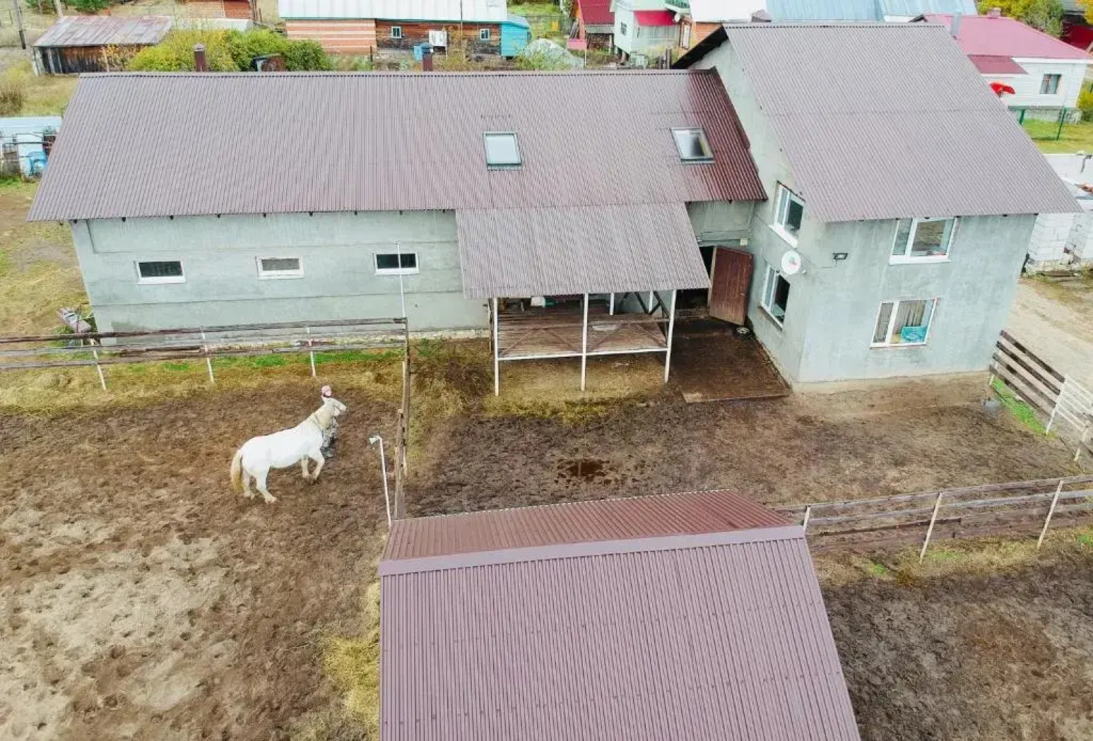 Guesthouse Konny dvor Loschinino