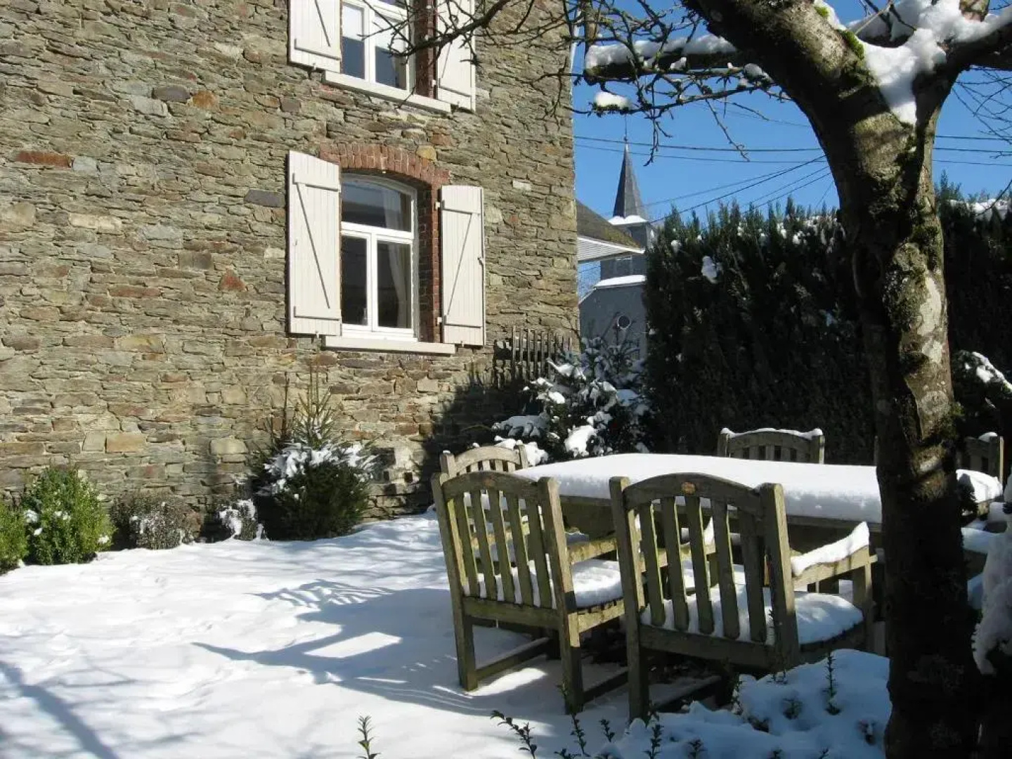 Comfy Holiday Home With Garden, Garden Furniture, Heating