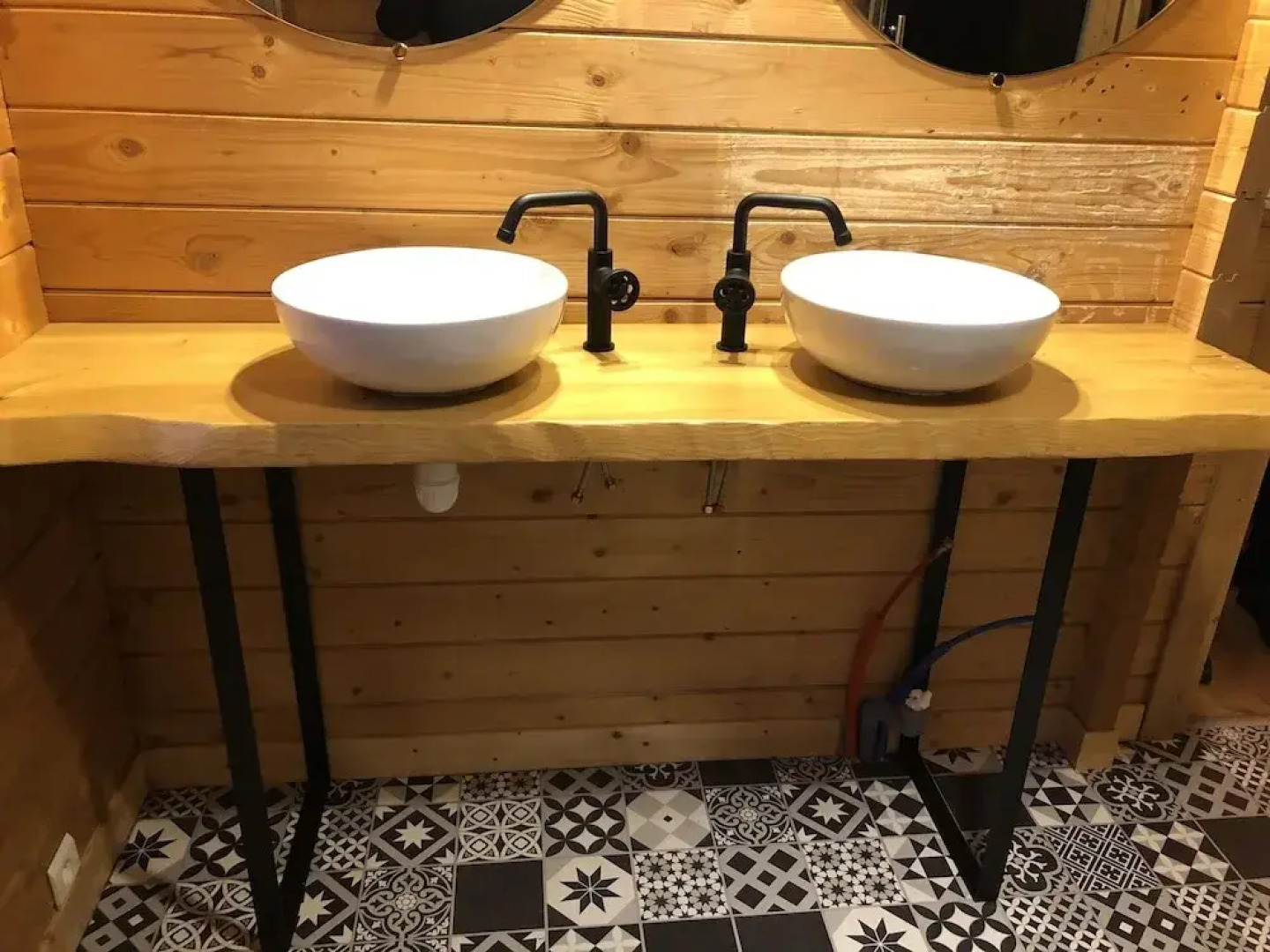 Les Chalets De Lozzi