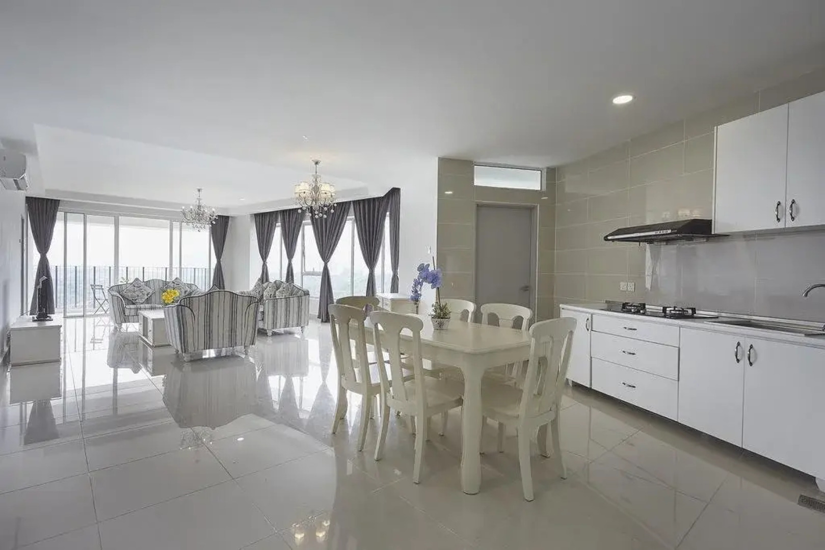 Sri Beverly Hills Near KLIA & KLIA2 & F1