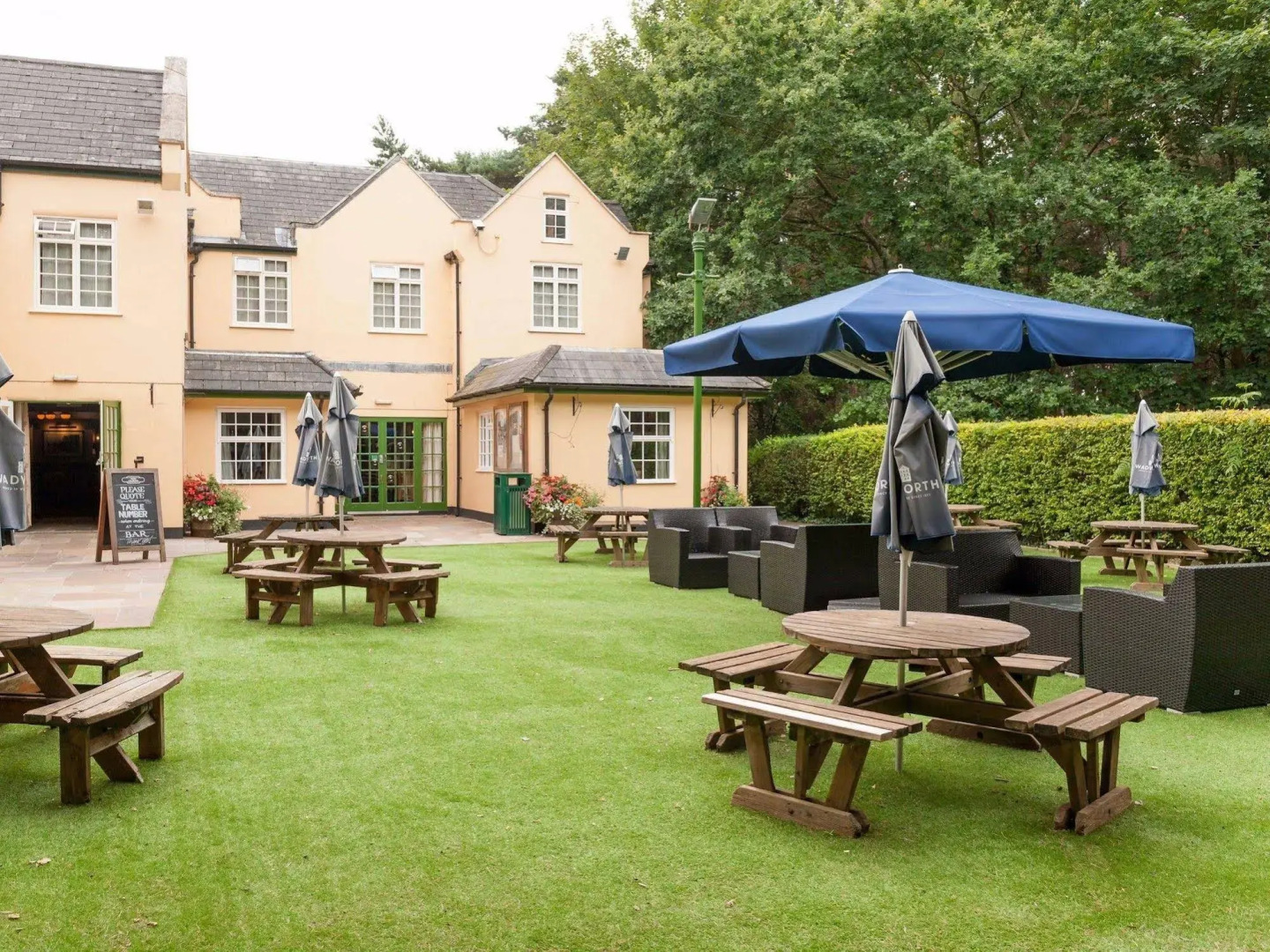 The Avon Causeway Hotel