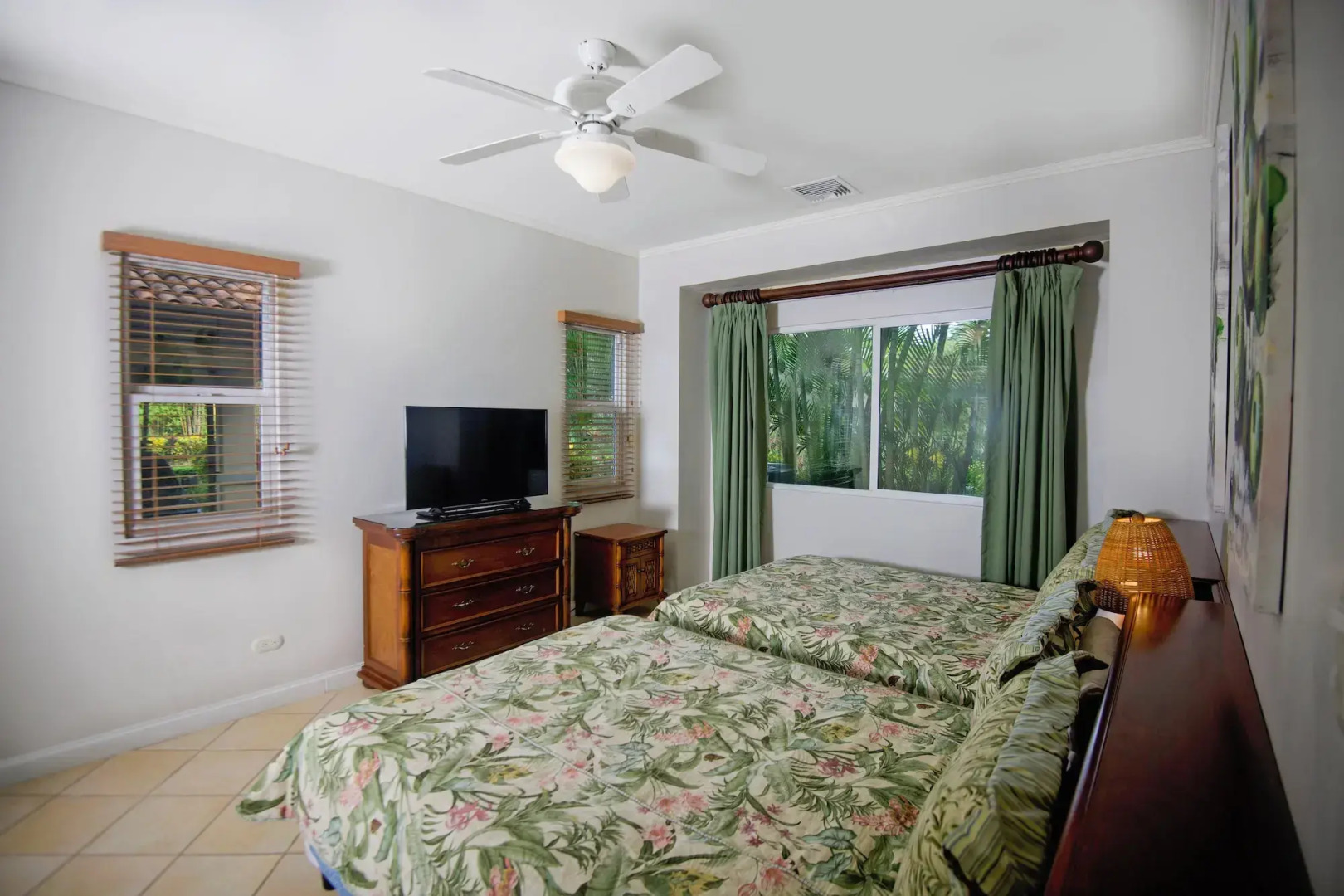 HRG Condos at Los Sueños