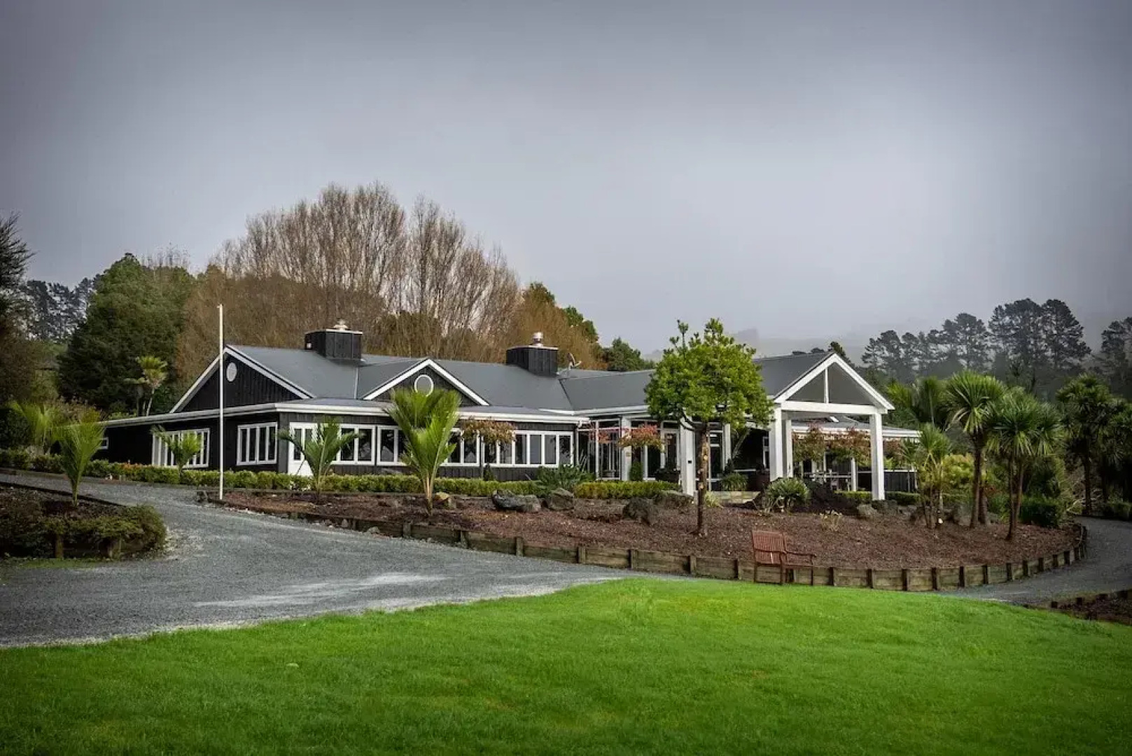 Woodhouse Mountain Lodge