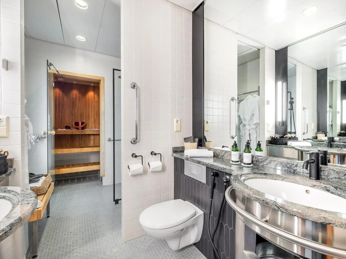 Santa's Hotel Santa Claus