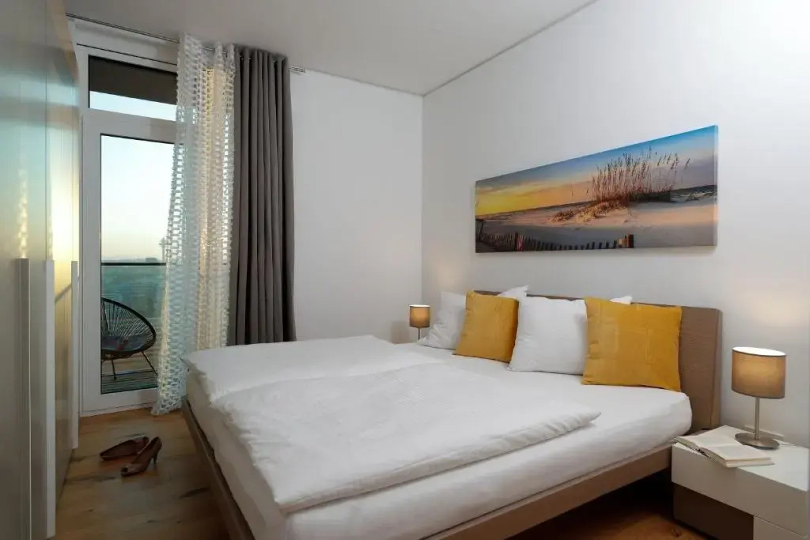 Triiiple Suites Level 22 mit Balkon und Tiefgarage