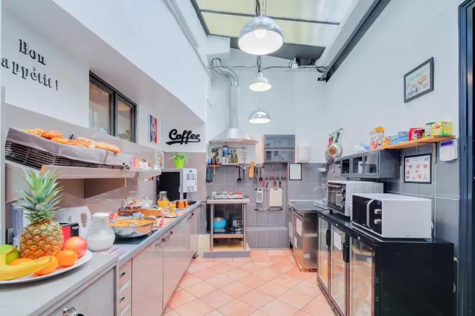 Le Village Montmartre by Hiphophostels