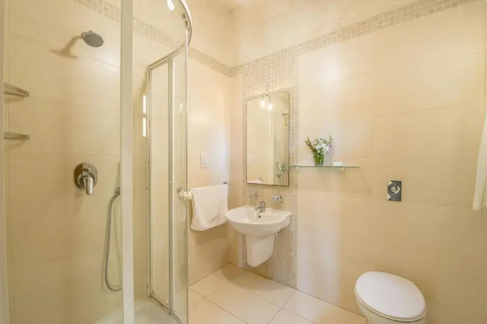 The Hamlet 2 Holiday Home