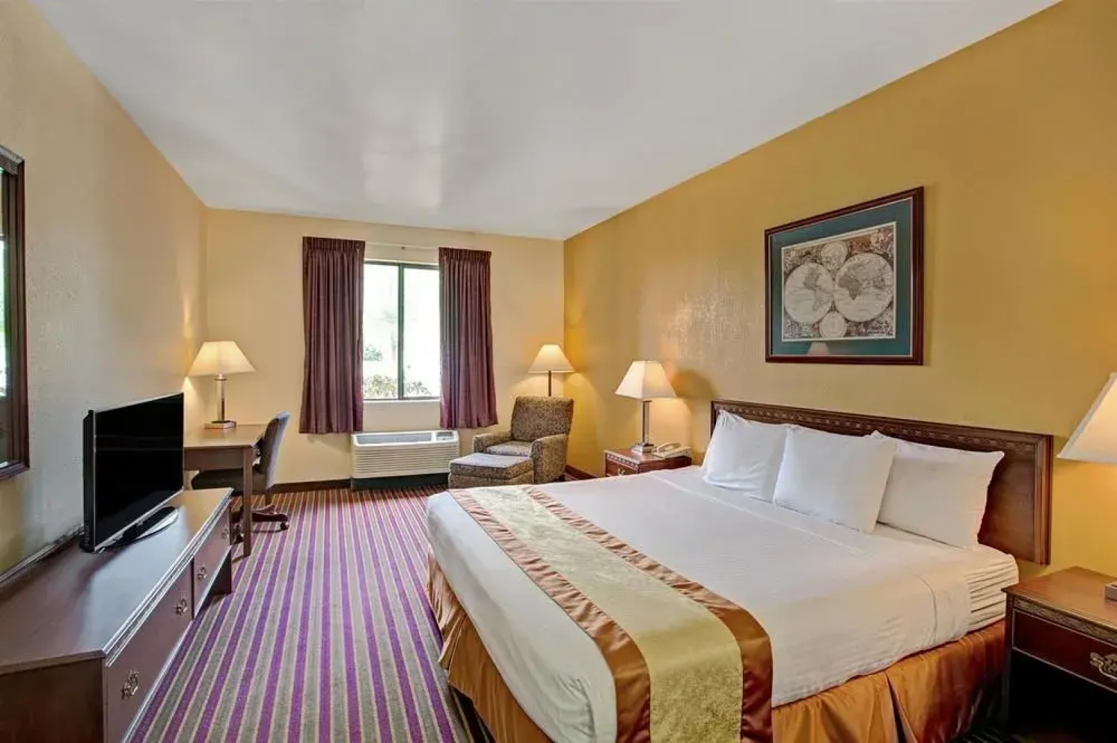 Days Inn & Suites Hickory