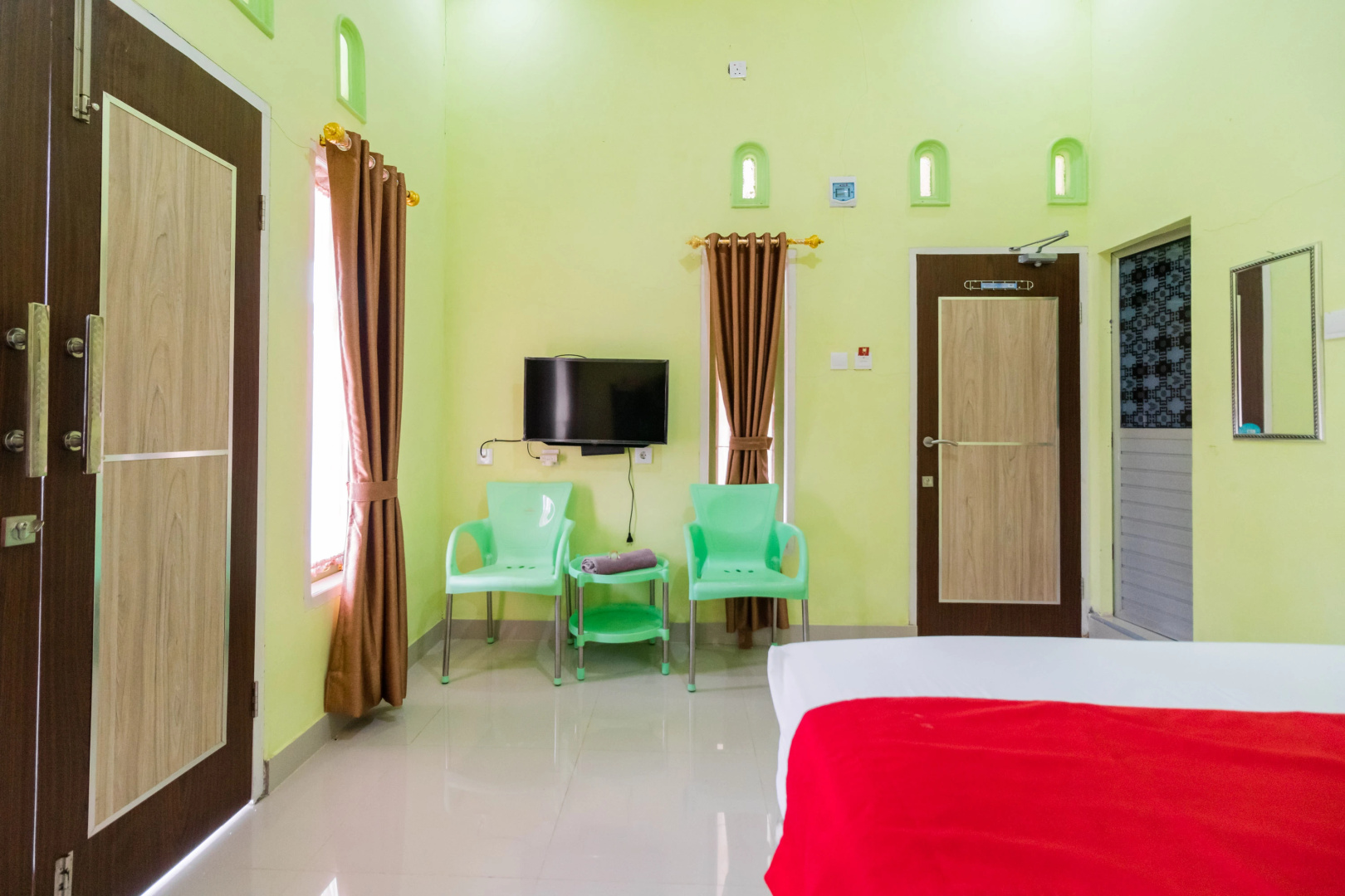 RedDoorz Syariah Near Hot Water Boom Solok Selatan