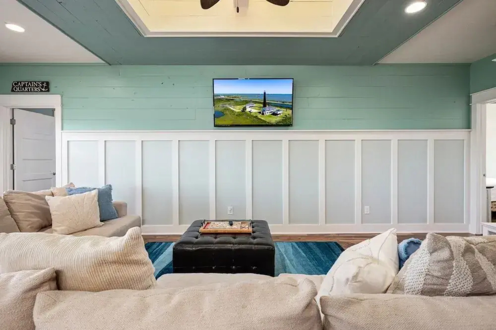 The Beach House 3 Bedroom Home by RedAwning