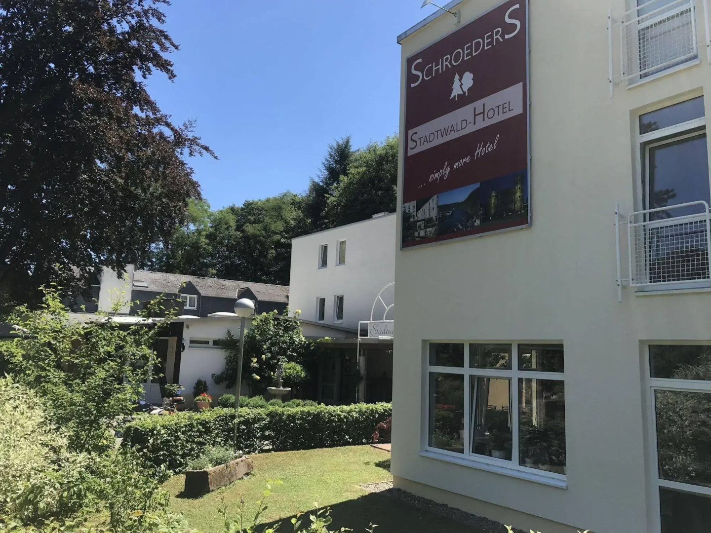 Schroeders Stadtwaldhotel