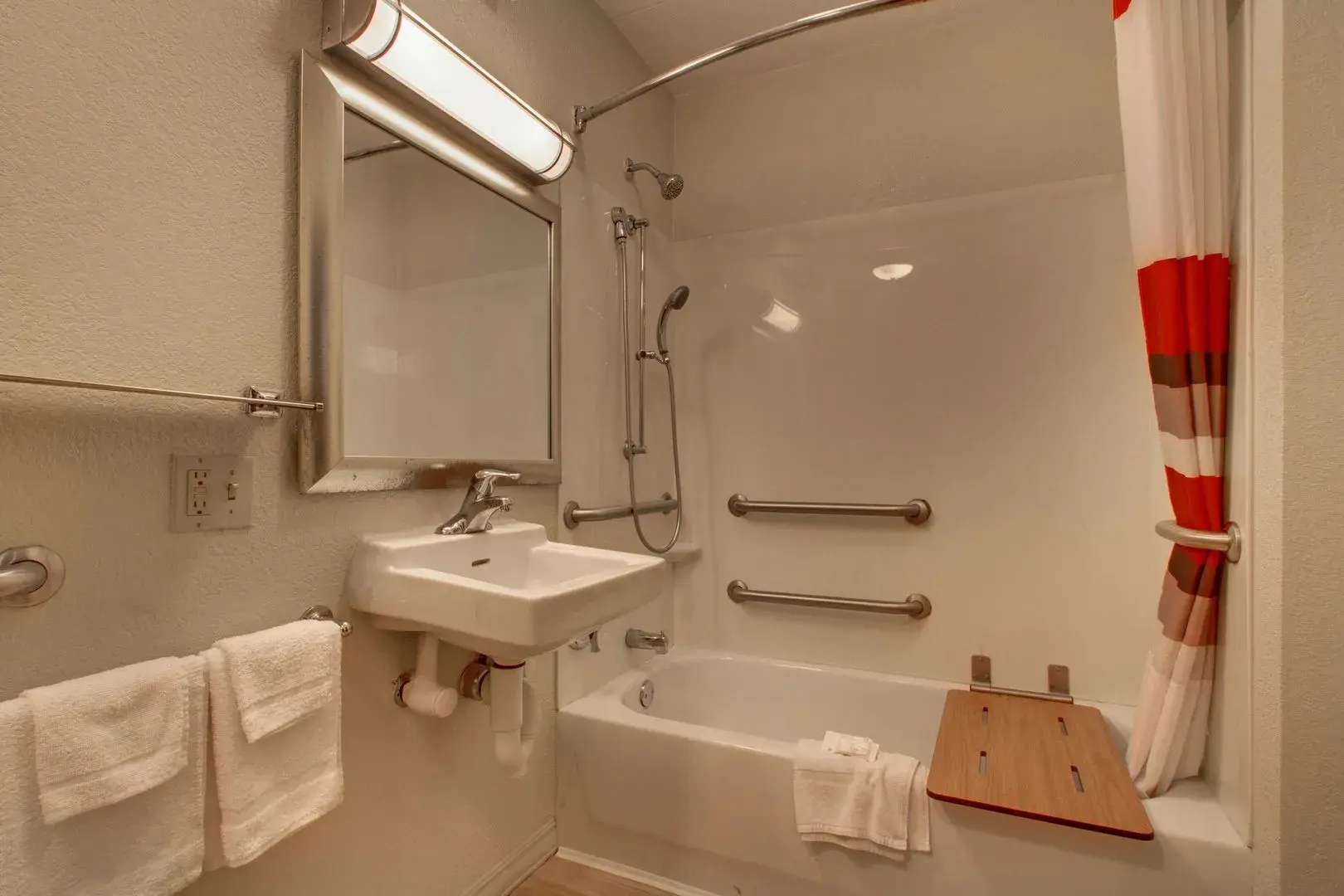 Red Roof Inn St Louis - Westport/ Maryland Heights