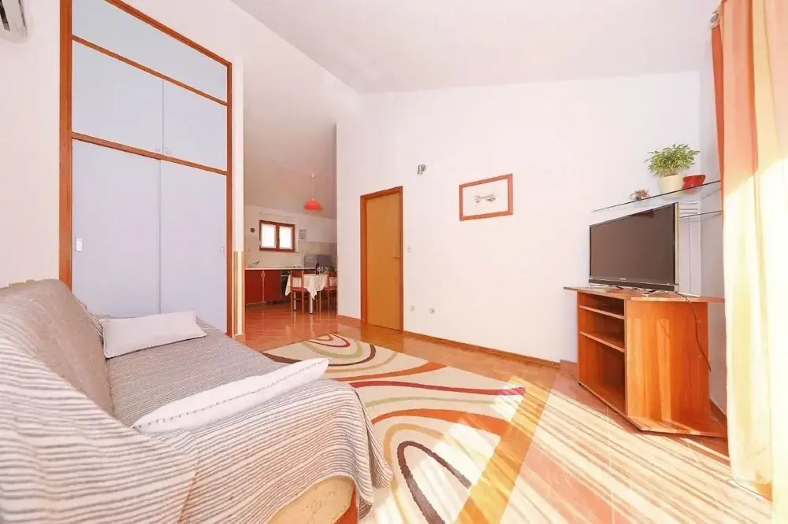 Buga - Close to the Beach & Comfortable - A1