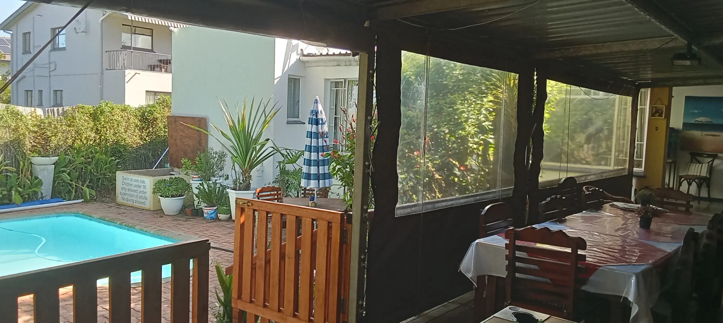 Aquarius Bed And Breakfast