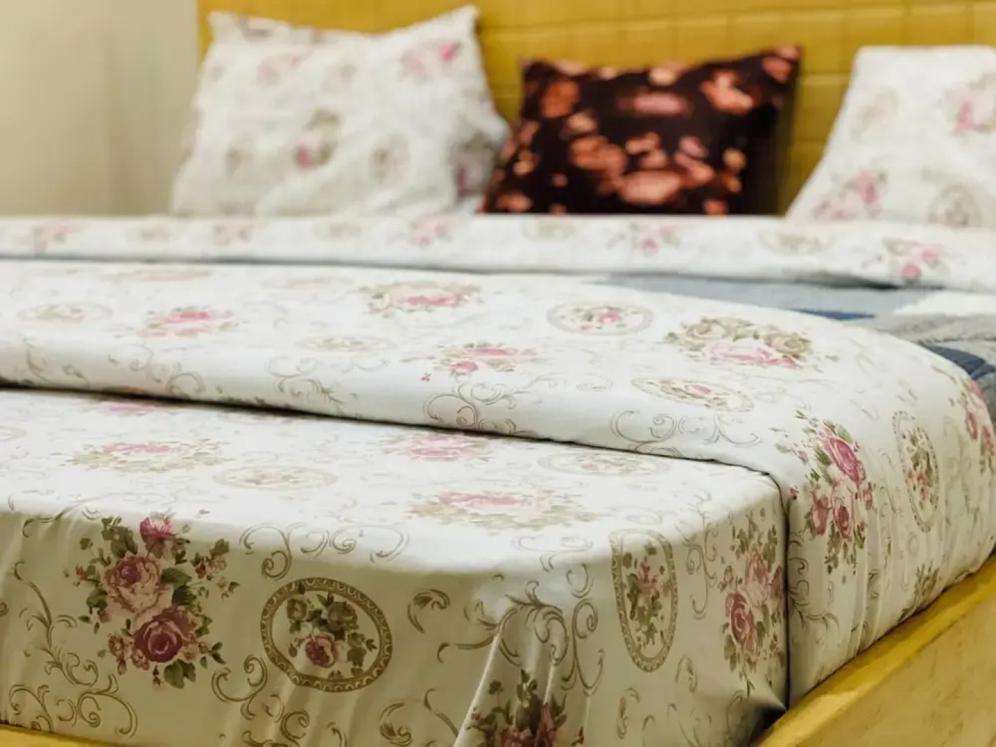 Room in B&B - Nice Rooms, Unbeatable Prices