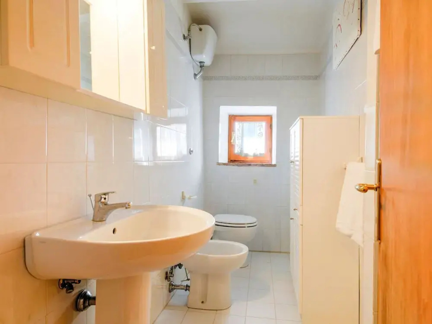 Spacious Mansion in Tuscany with Swimming Pool