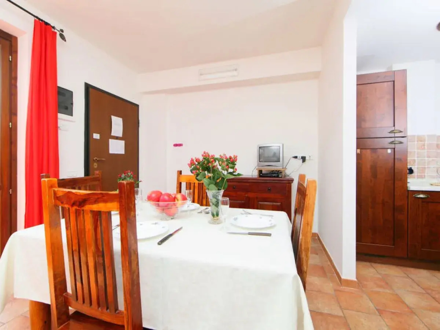 House Oak Pitigliano 30914